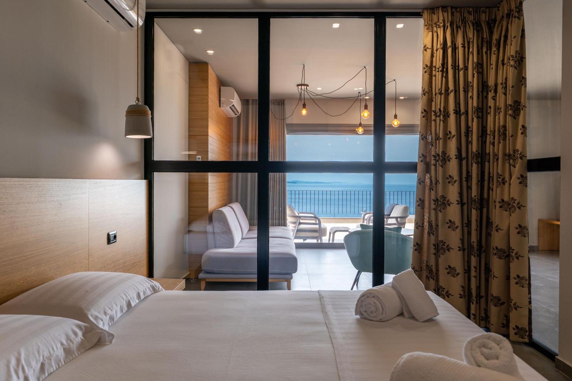 Franklin * Sarandë